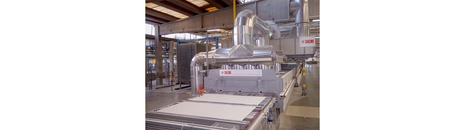 The FORMIGRÊS Group boosts innovation by installing two complete SACMI lines in sequence